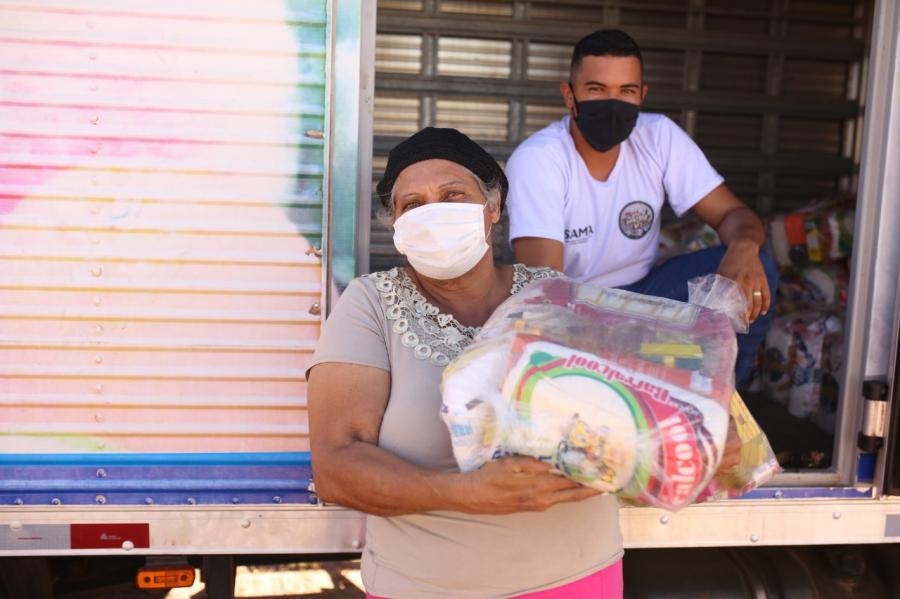 Prefeitura de Primavera entrega 120 cestas bsicas a trabalhadores da agricultura familiar