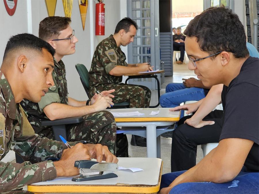 Imagem de Capa: Alistamento Militar em Primavera do Leste: Uma Celebrao da Cidadania.