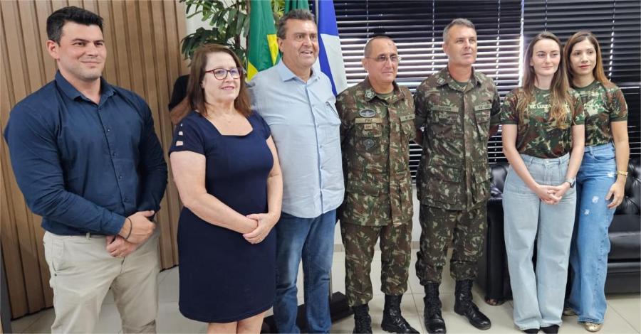 Imagem de Capa: Prefeito Srgio Machnic  empossado como presidente da Junta de Servio Militar
