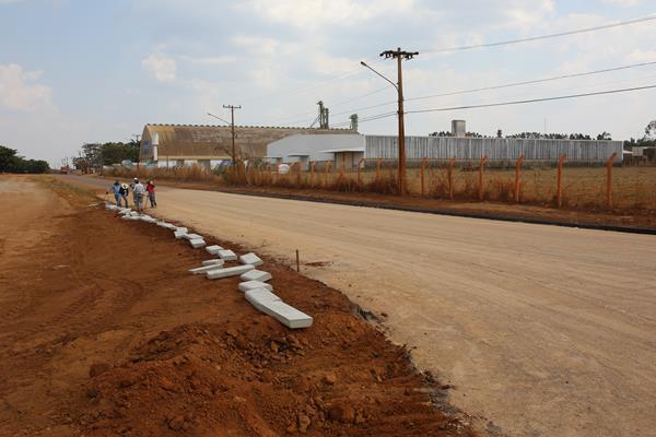 Rua Asa Delta recebe novo asfalto e drenagem de guas pluviais