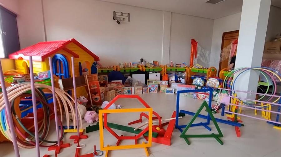 Mais de 4.500 mil brinquedos pedagógicos são entregues na rede municipal de Primavera do Leste