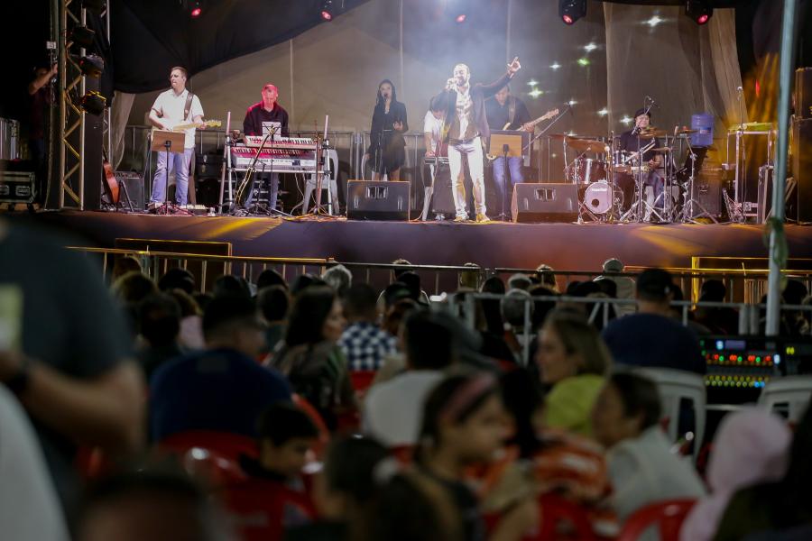 Mais de 18 mil pessoas prestigiam o Prima Canta e o Festival de Comida de Rua