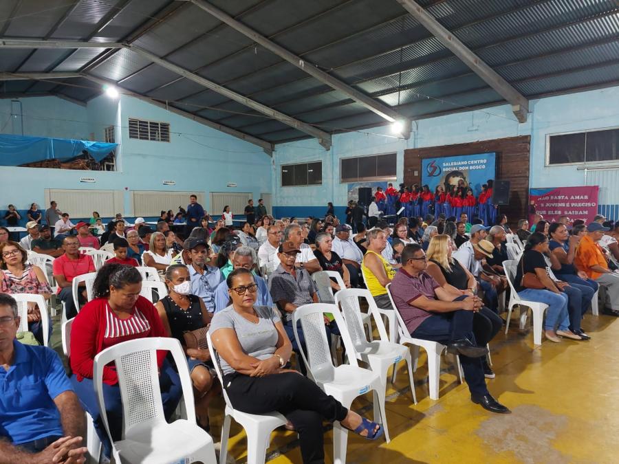 Imagem de Capa: Centenas de famílias do São Cristóvão recebem títulos de regularização fundiária 