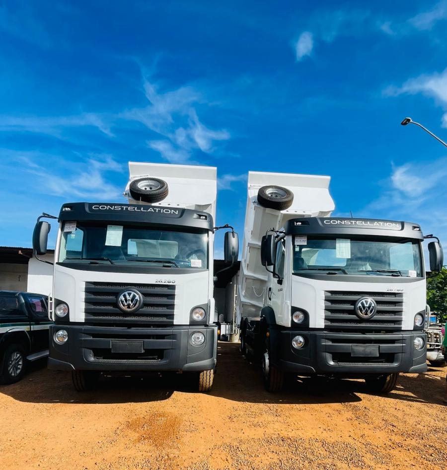  Prefeitura de Primavera do Leste adquire dois caminhões caçamba custando mais de 1M