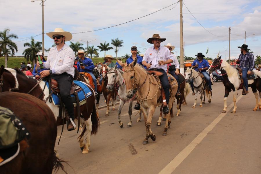 Imagem de Capa: 18 Cavalgada dos Trabalhadores integra as comemoraes de aniversrio de Primavera do Leste