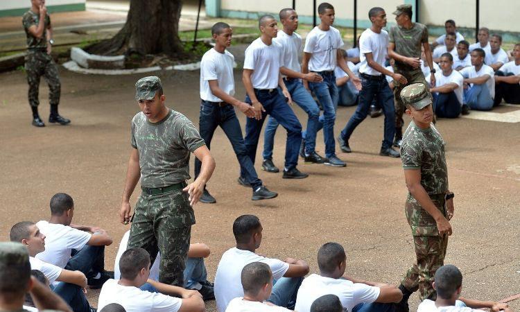 Imagem de Capa: Prazo para se alistar no servio militar obrigatrio encerra 30 de junho